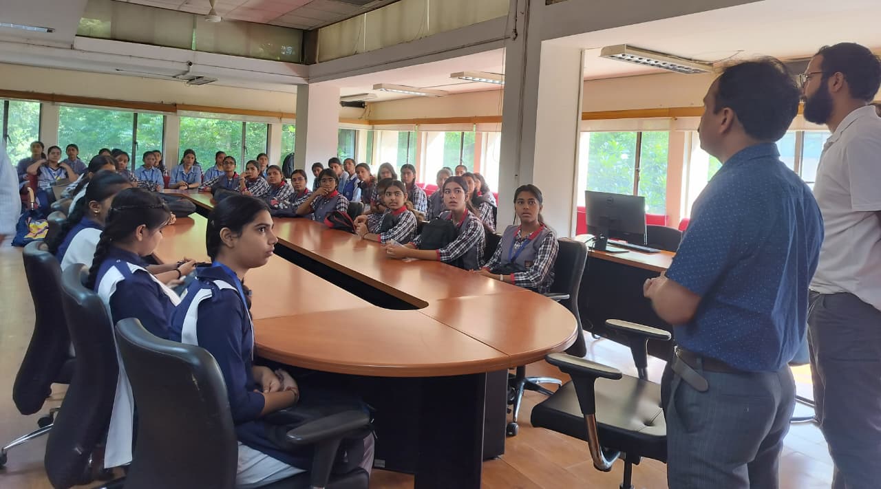 High School Girls visited the Central Library on 08th September 2025 under the STEM Mentorship Program (Manasvi)